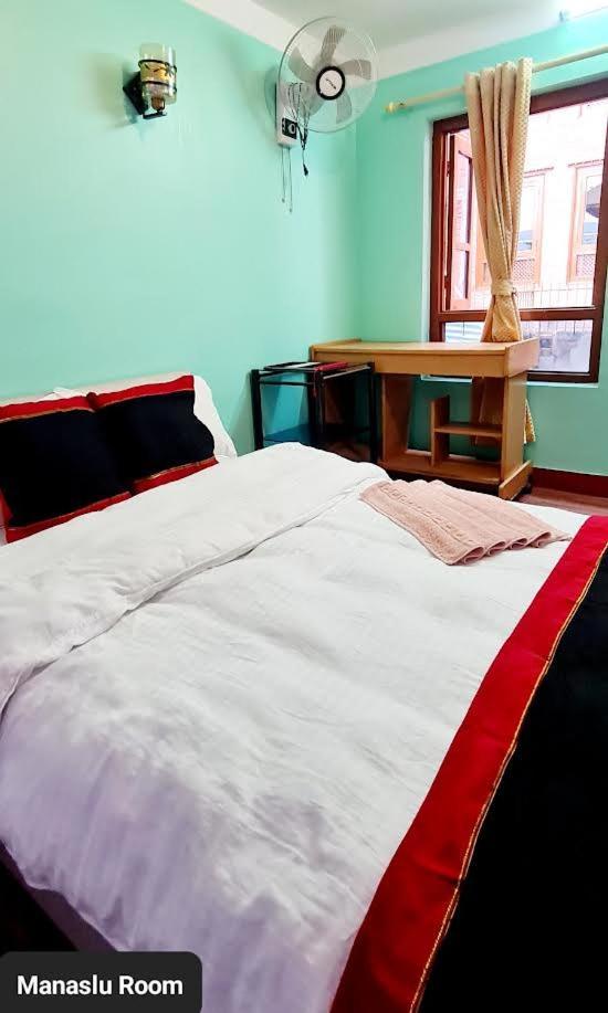 Annapurna Guest House And Rooftop Restaurant Bhaktapur Ngoại thất bức ảnh